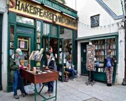 Rue Mazarine is the place to visit for all lovers Rue Mazarine is the place to visit for all lovers of art. Here, you will discover the richness and cultural uniqueness of Quartier Latin. One may come